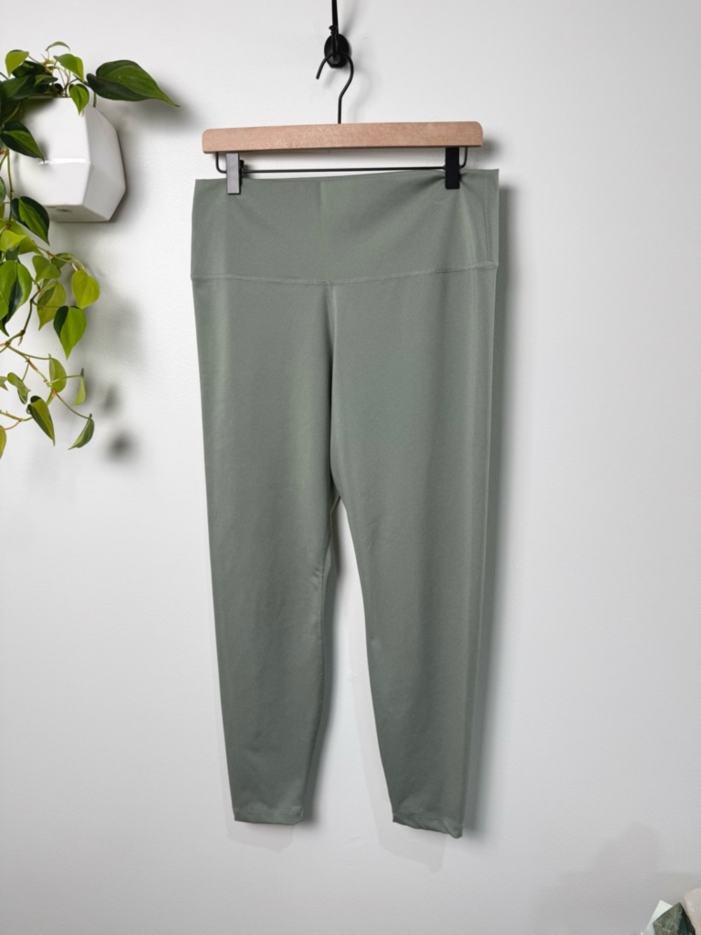 Nike Yoga Dri-FIT High-Waist Performance Leggings Sage Green Size XL